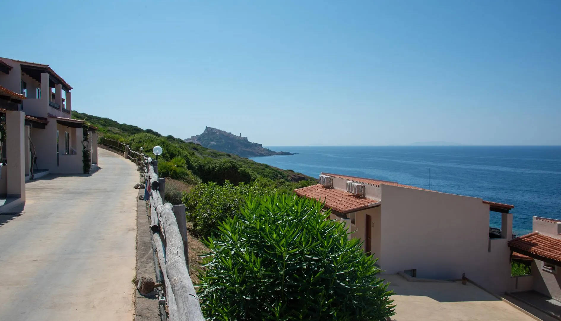 Castelsardo Resort Village 4*,